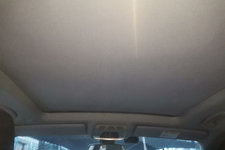 宝马3系GT 2018款 320i 时尚型中控内饰22