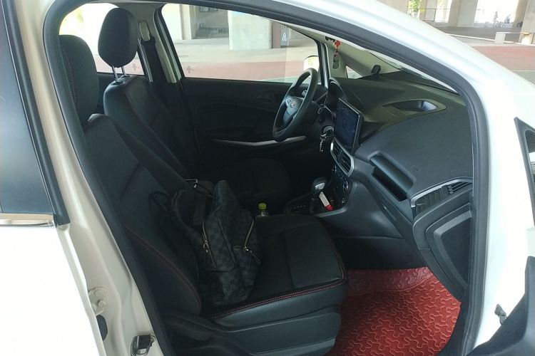 福特 翼搏 2018款 1.5L 自动精翼型中控内饰41