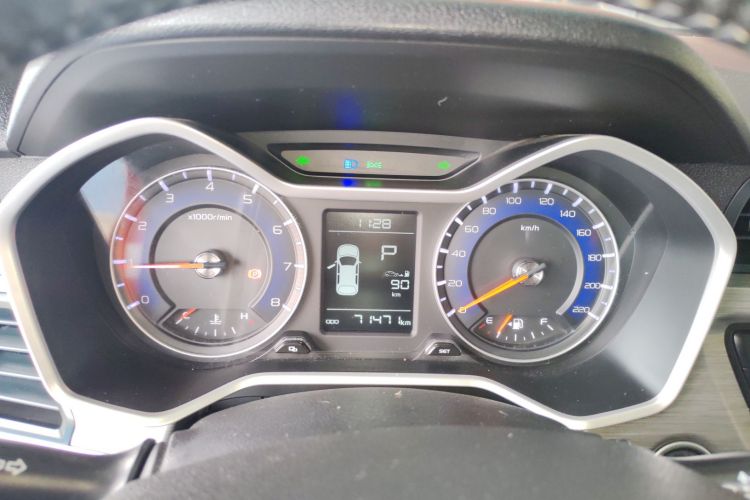 吉利汽车 远景X3 2017款 1.5L 自动尊贵型中控内饰14