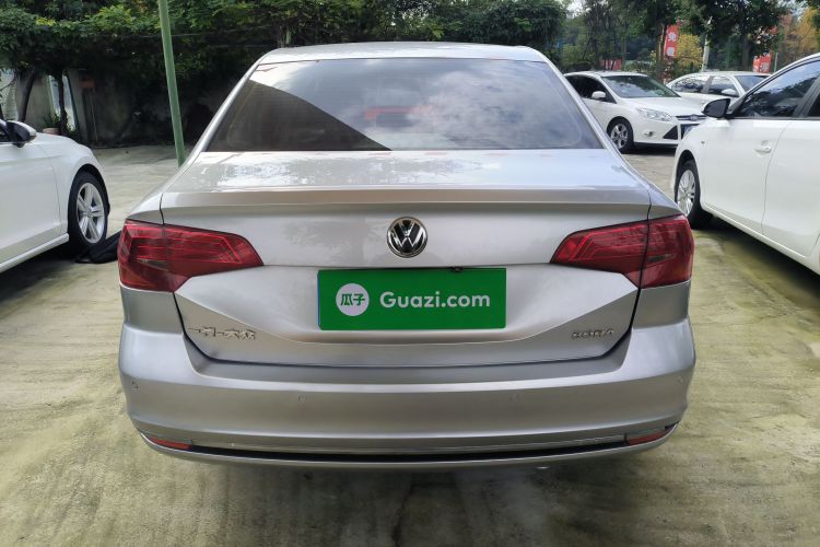 大众 宝来 2016款 1.6L 自动舒适型车身外观6