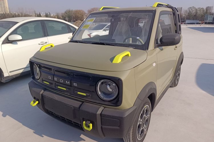 吉利银河 2025款 210km 熊猫骑士车身外观1