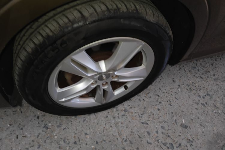 奥迪Q3 2017款 30 TFSI 风尚型车身外观6006