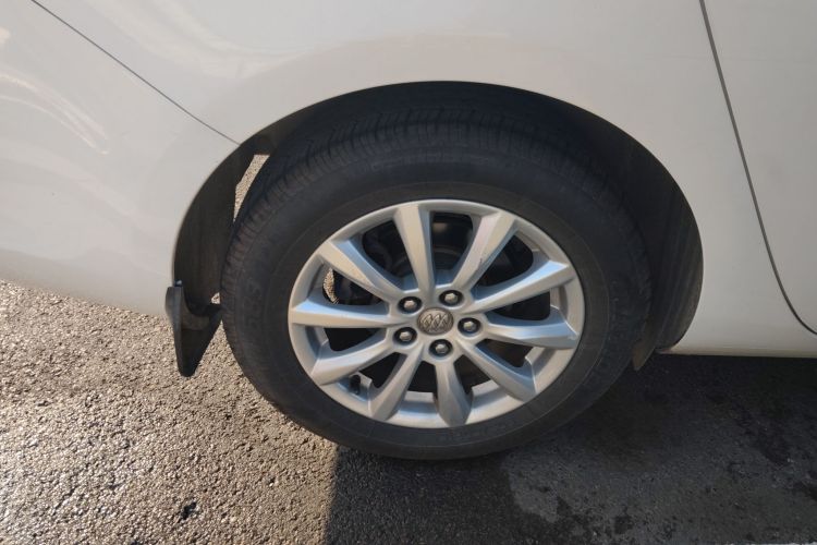 别克 英朗 2013款 GT 1.6L 自动时尚版车身外观6008