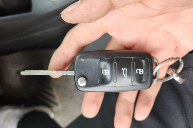 大众 Polo 2016款 1.4L 手动风尚型中控内饰11