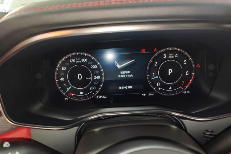 捷豹XFL 2021款 XFL 2.0T P250 四驱曜黑运动版中控内饰14