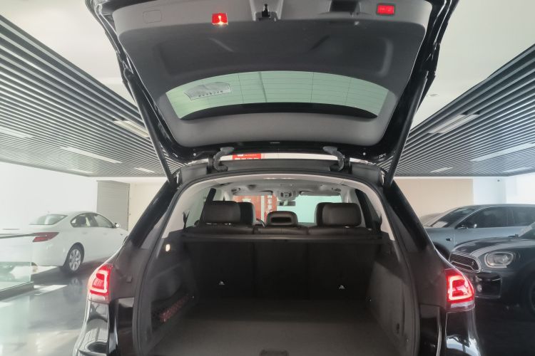 奔驰GLE 2020款 GLE 350 4MATIC 动感型局部细节23