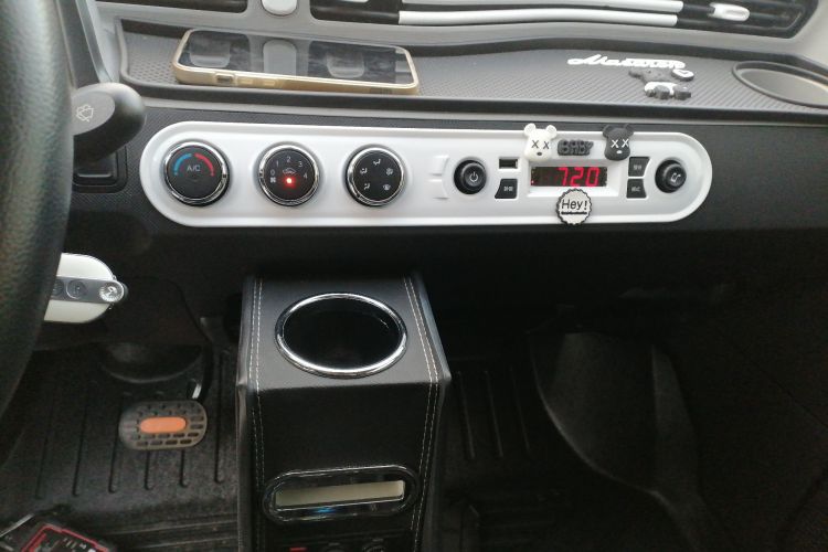 五菱汽车 宏光MINIEV 2022款 自在款 三元锂中控内饰16