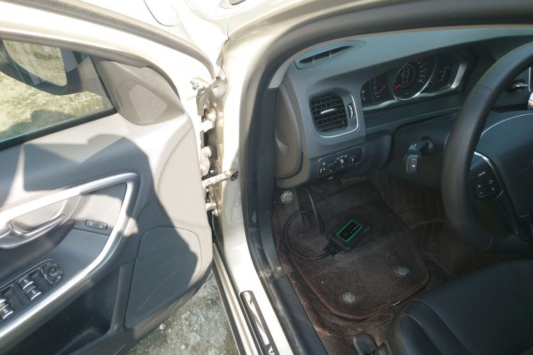 沃尔沃S60 2019款 S60L 改款 T5 智进进阶版中控内饰20