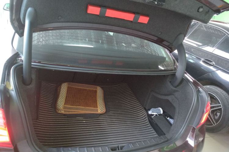 宝马3系 2017款 320Li 时尚型局部细节23