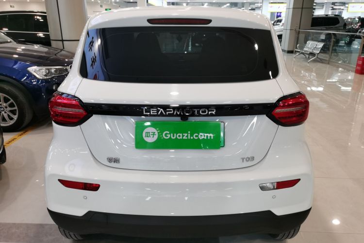 零跑汽车 零跑T03 2024款 200轻享版车身外观6