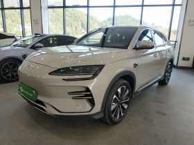 比亚迪 宋PLUS新能源 2025款 EV 智驾版 605km 旗舰型