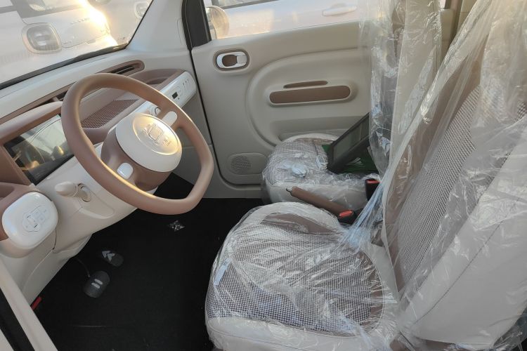 奔腾小马 2026款 222km 萌趣马 Plus中控内饰19