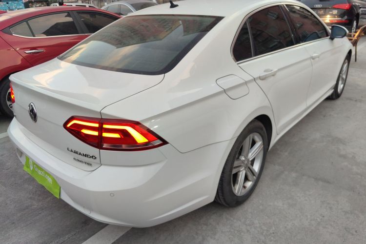 大众 凌渡 2015款 280TSI DSG舒适版车身外观7