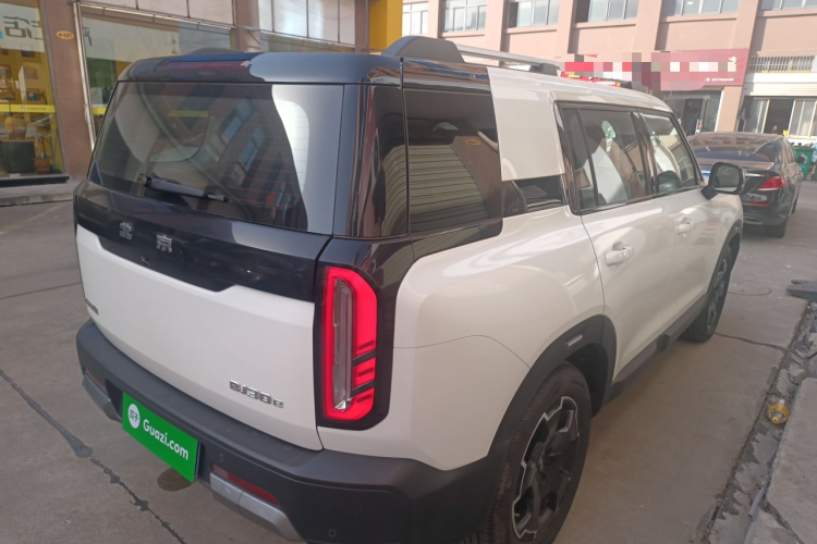 北京BJ30 2024款 1.5T 魔核电驱进阶版车身外观7