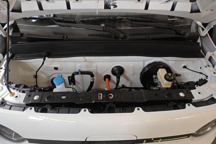 吉利银河 熊猫 2025款 210km 元气熊机舱底盘24