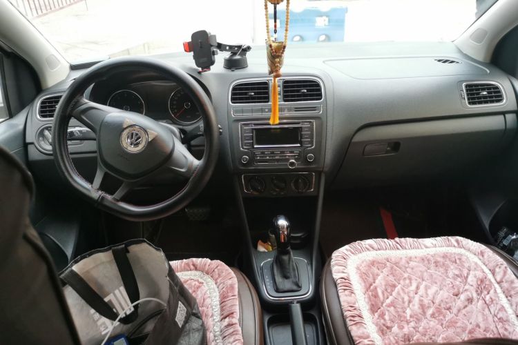 大众 Polo 2014款 1.4L 自动舒适版中控内饰12