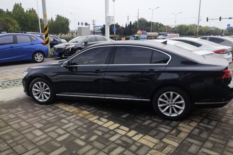 大众 迈腾 2019款 330TSI DSG 领先型 国V车身外观4