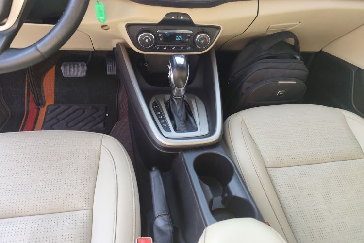 福特 福睿斯 2015款 1.5L 自动时尚型局部细节18