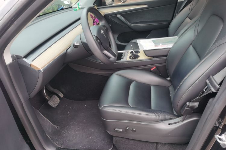 特斯拉 Model Y 2022款 改款 后轮驱动版中控内饰19