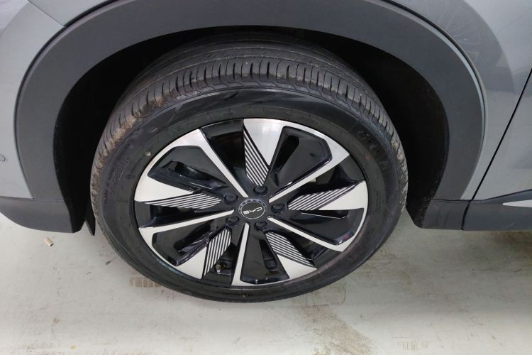 比亚迪 宋PLUS新能源 2025款 EV 520km 尊贵型车身外观6007