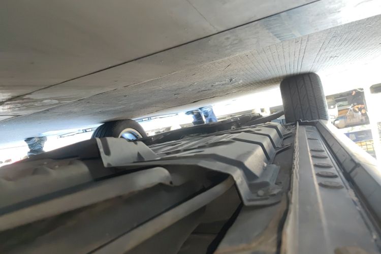 丰田 汉兰达 2012款 2.7L 两驱7座豪华版局部细节9002