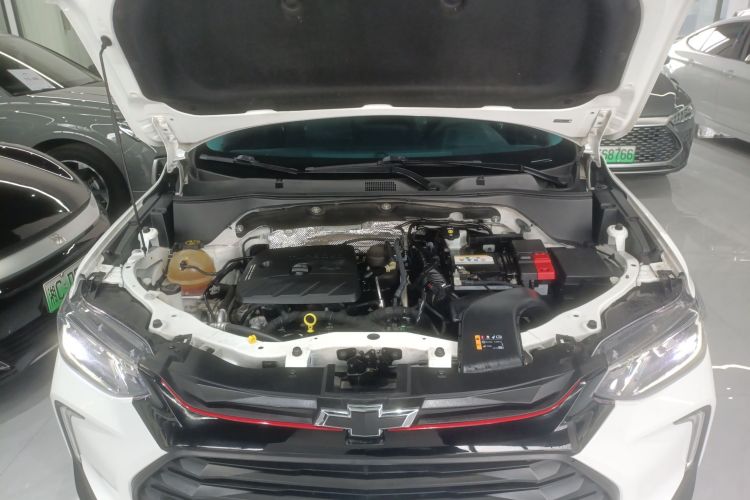 雪佛兰 创酷 2021款 Redline 335T CVT极版 国VI机舱底盘24