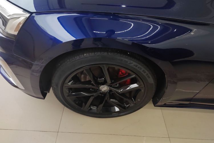 奥迪A5 2021款 Coupe 40 TFSI 时尚动感型车身外观6007