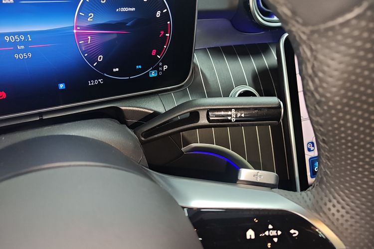 奔驰C级 2025款 C 260 L 运动版局部细节18