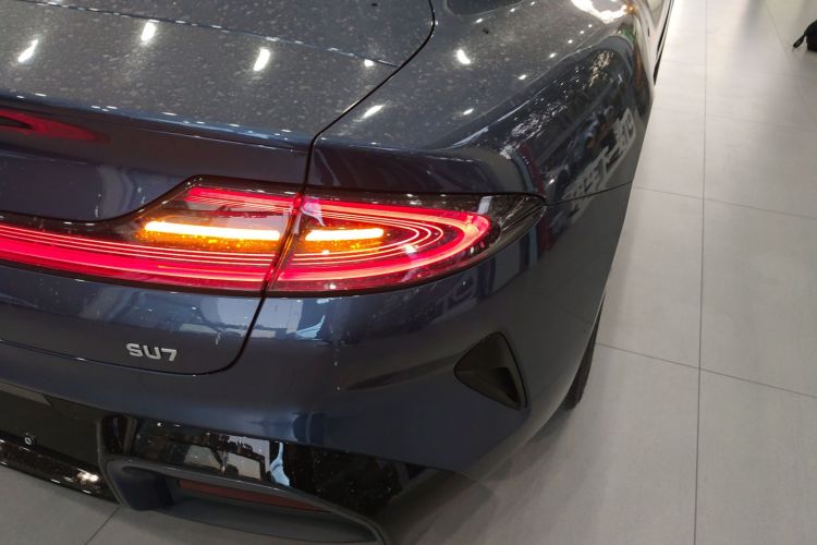 小米汽车 小米SU7 2024款 后驱长续航智驾版车身外观6006