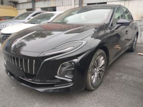 红旗E-QM5 2022款 431km 充电乐享版