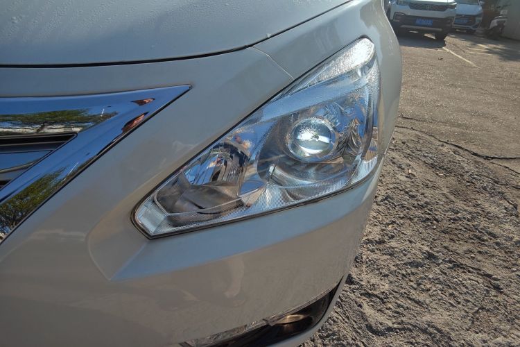 日产 天籁 2013款 2.0L XL舒适版局部细节36