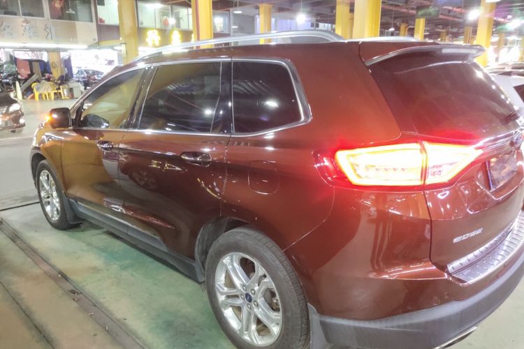 福特 锐界 2016款 EcoBoost 245 两驱豪锐型 7座车身外观4