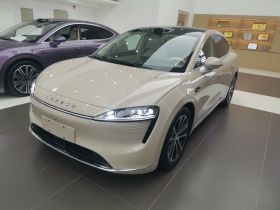 鸿蒙智行 智界R7 2024款 纯电 802km Max