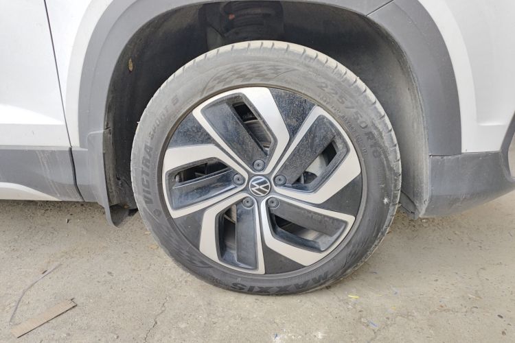 大众 途岳 2023款 300TSI 两驱满月版车身外观10