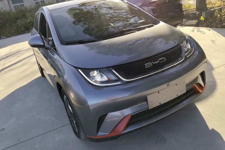 比亚迪 海豚 2021款 405km 时尚版车身外观3
