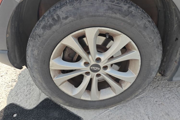 奇瑞 瑞虎5 2014款 2.0L CVT家尊版车身外观6001