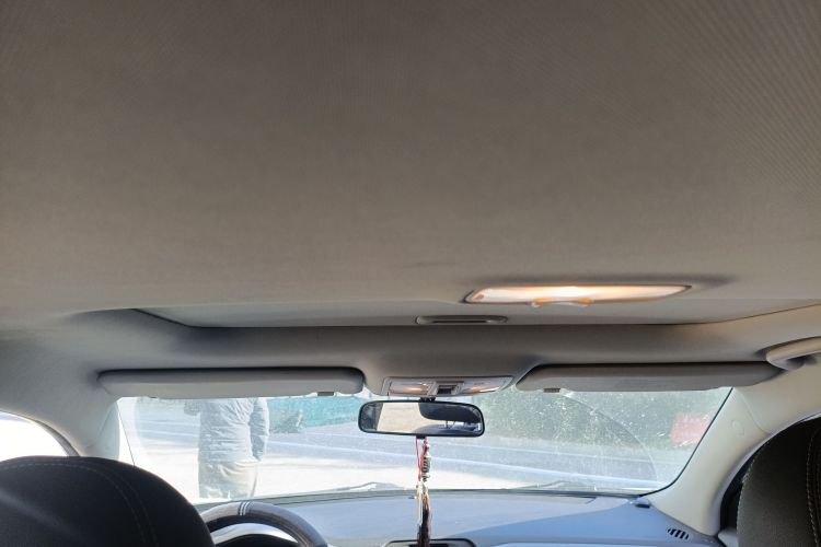 起亚 智跑 2016款 2.0L 自动两驱版GL中控内饰22