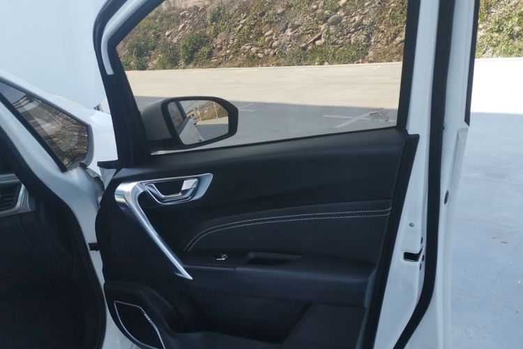 吉利汽车 远景X3 2017款 1.5L 手动精英型中控内饰7005