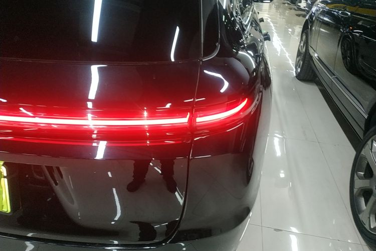 理想汽车 理想L9 2024款 Pro车身外观9