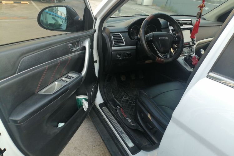 哈弗H6 2017款 蓝标 运动版 1.5T 手动两驱精英型中控内饰20