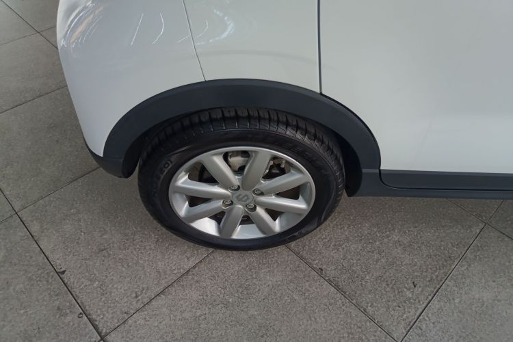 零跑汽车 零跑T03 2022款 炫晶版车身外观6008