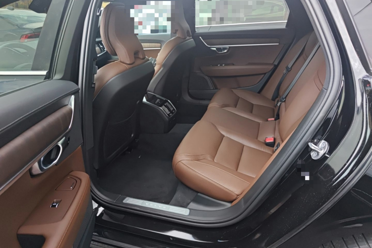 沃尔沃S90 2025款 B5 智远豪华版中控内饰21