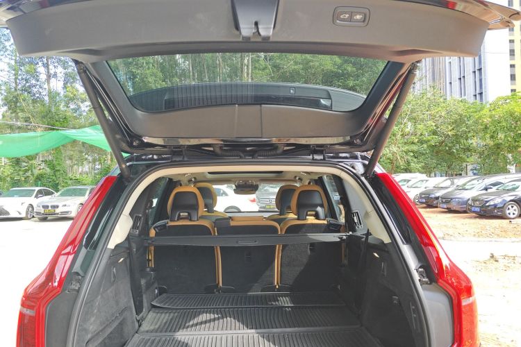 沃尔沃XC90 2015款 T6 智雅版 7座机舱底盘23