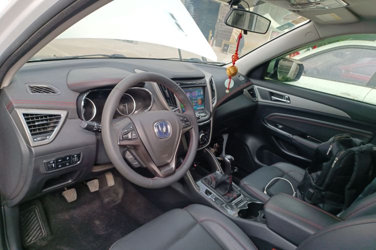 长安CS75 2017款 尚酷版 1.5T 手动致享型中控内饰12