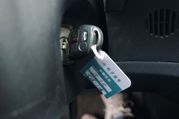 三菱 翼神 2016款 1.8L 手动黑白复刻版中控内饰7001