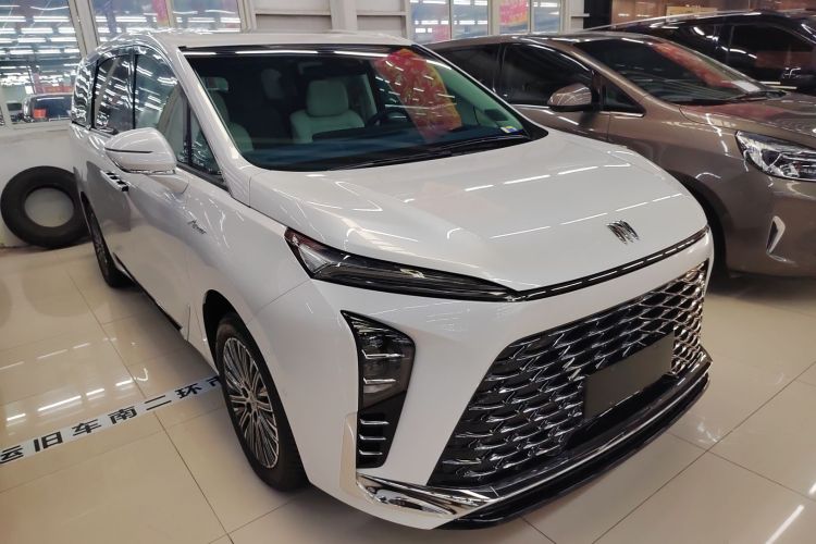 别克GL8新能源 2024款  陆尊 奢享版 7座车身外观3