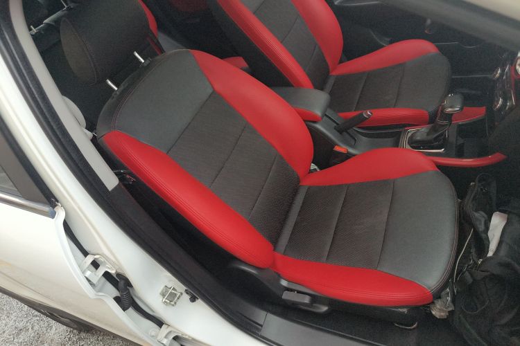 北京汽车 绅宝X25 2015款 1.5L 自动精英型局部细节41