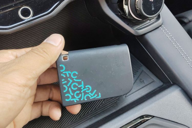 领克01 2021款 2.0TD 四驱劲Halo中控内饰11