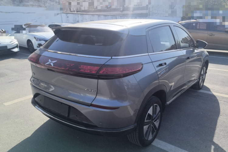 小鹏G3 2021款 G3i 460N车身外观7