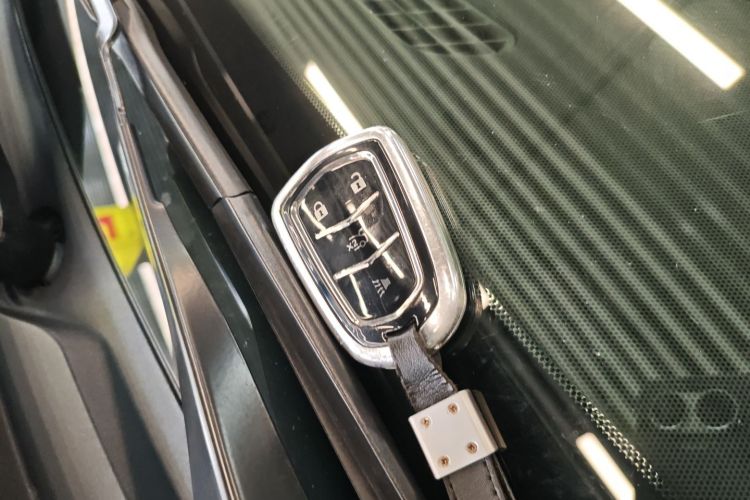 凯迪拉克XTS 2018款 28T 技术型中控内饰11